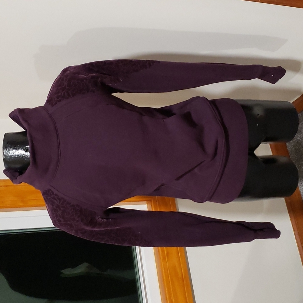 Lululemon floral flock pullover sweatshirt - Picture 2 of 15